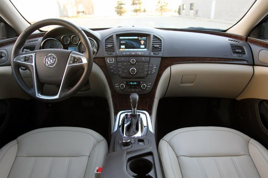  Buick Regal eAssist 2012 года  (фото 26 из 48)